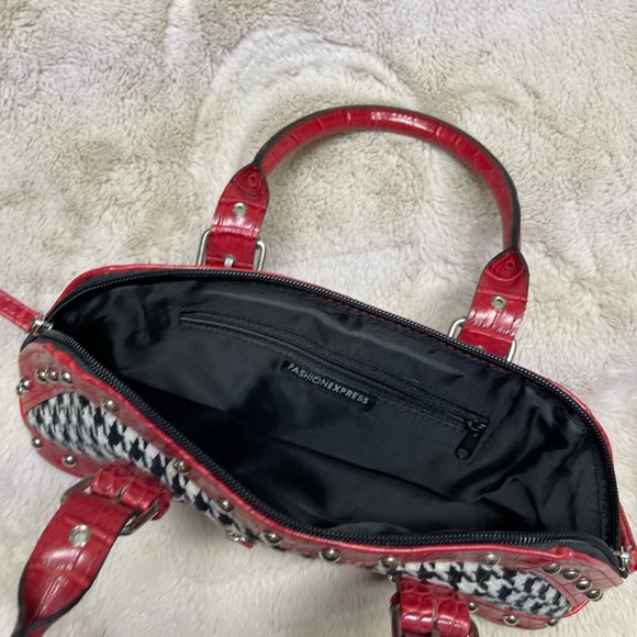 Purse - Picture 9 of 10